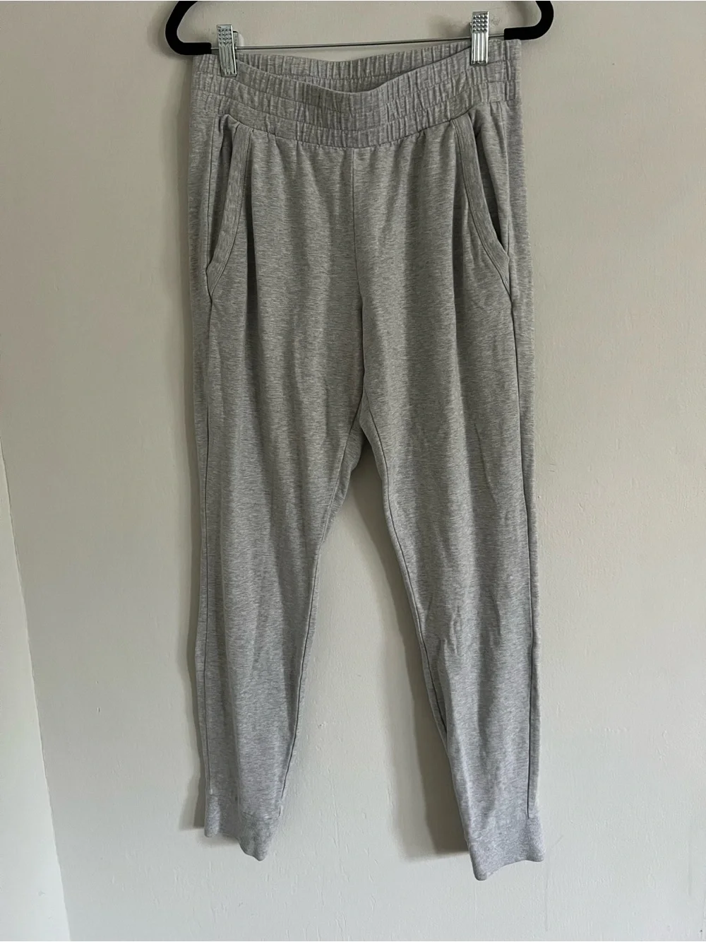 Alo Unwind Heathered Gray High Rise Cotton Blend Relaxed Ankle Sweatpants Sz M